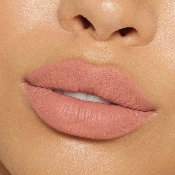 KYLIE COSMETICS Matte Lip Gloss ‘KHLO$’ - Picture 4 of 4